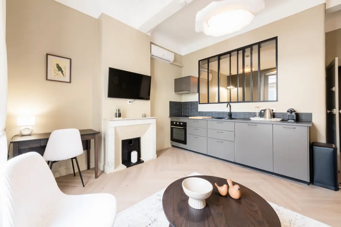 Residence Beau dalszöveg: Coeur de Cannes
