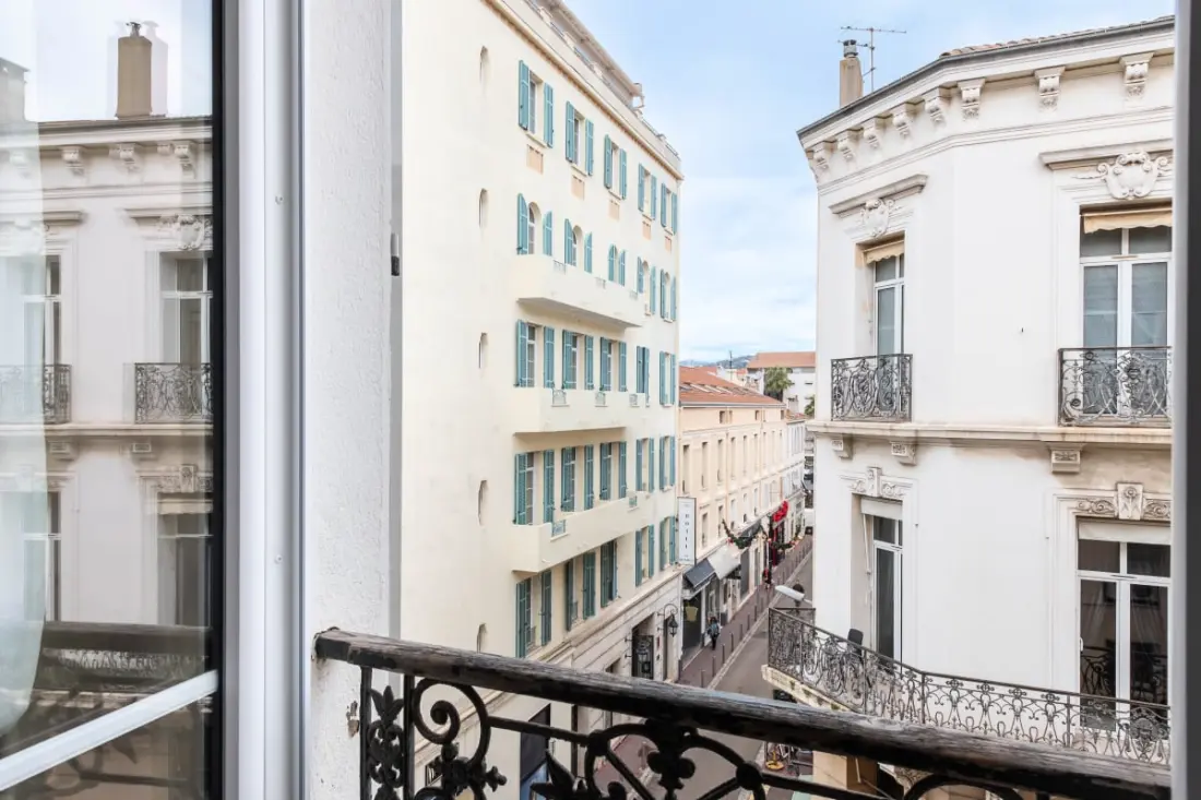 Residence Beau dalszöveg: Coeur de Cannes