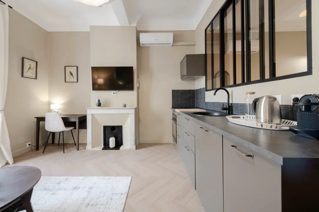 Residence Beau dalszöveg: Coeur de Cannes