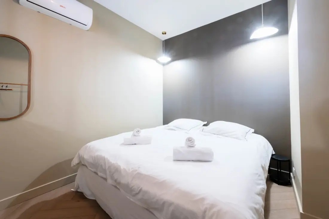 Residence Beau dalszöveg: Coeur de Cannes