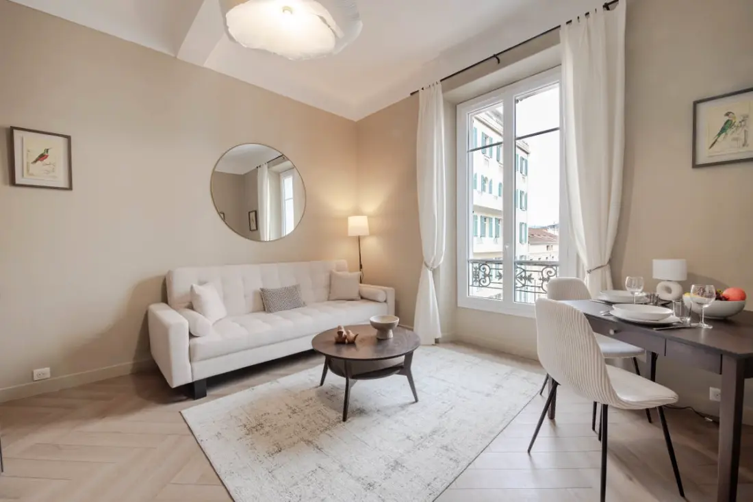 Residence Beau dalszöveg: Coeur de Cannes
