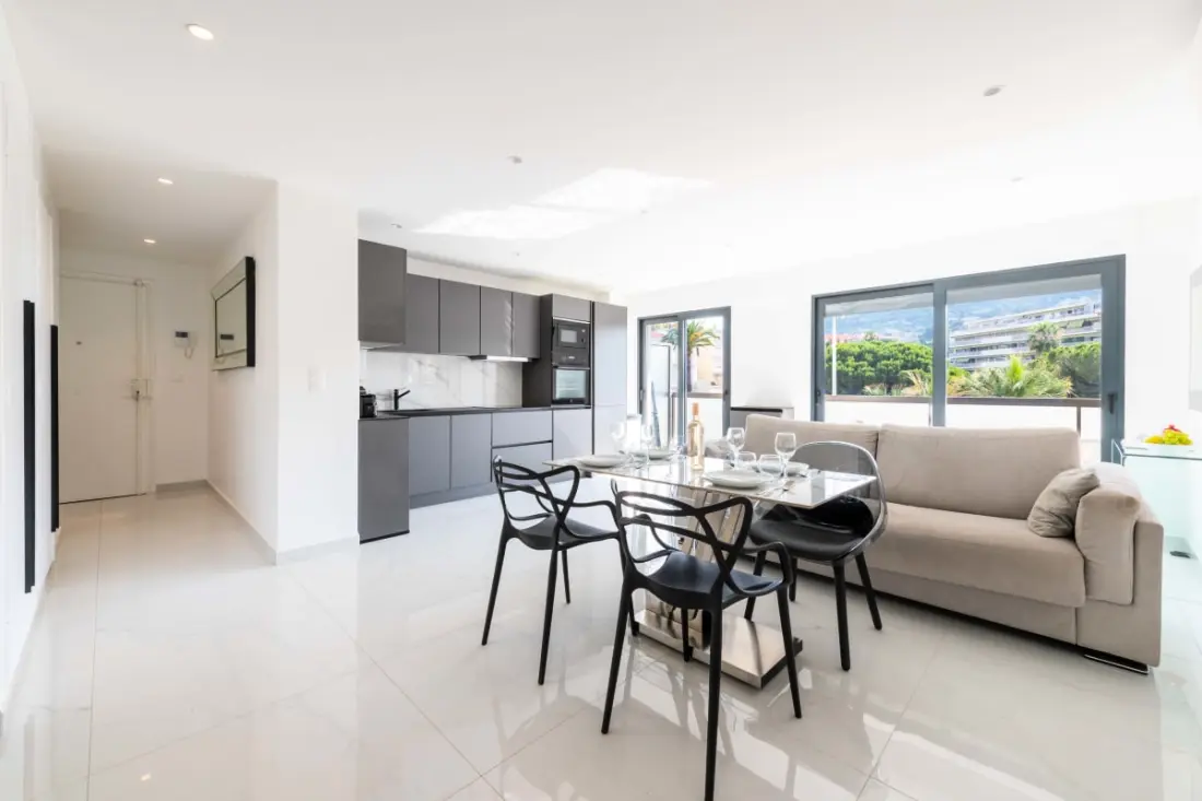Residence 2p Crossing, Centre Cannes, Rue D