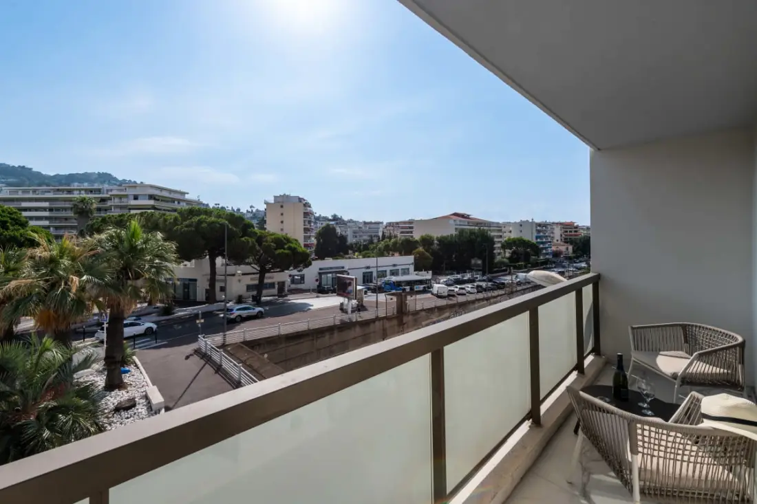 Residence 2p Crossing, Centre Cannes, Rue D