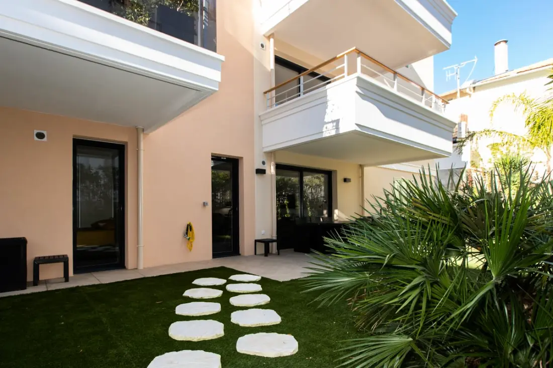 3p rezidencia kerttel és medencével Palm Beach szívében
