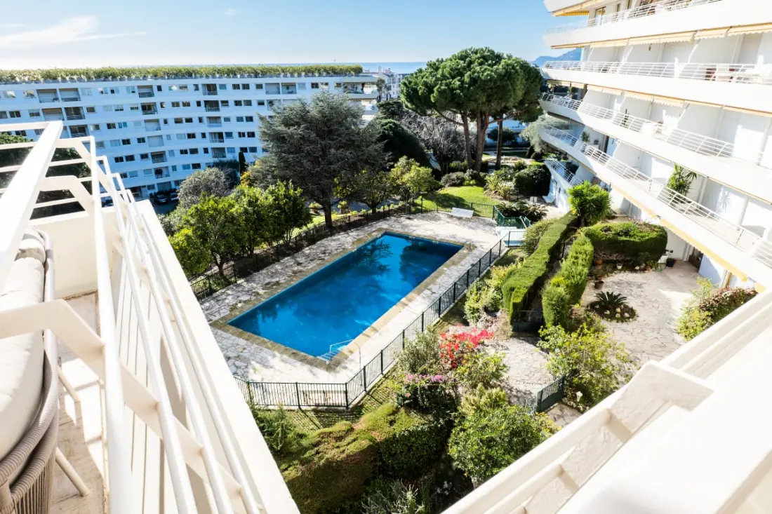 Residence 3p Haut De Gamme in Residence With Pool!