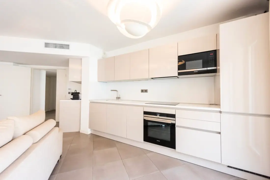 Residence 3p úszómedence, parkoló és strandok 100m