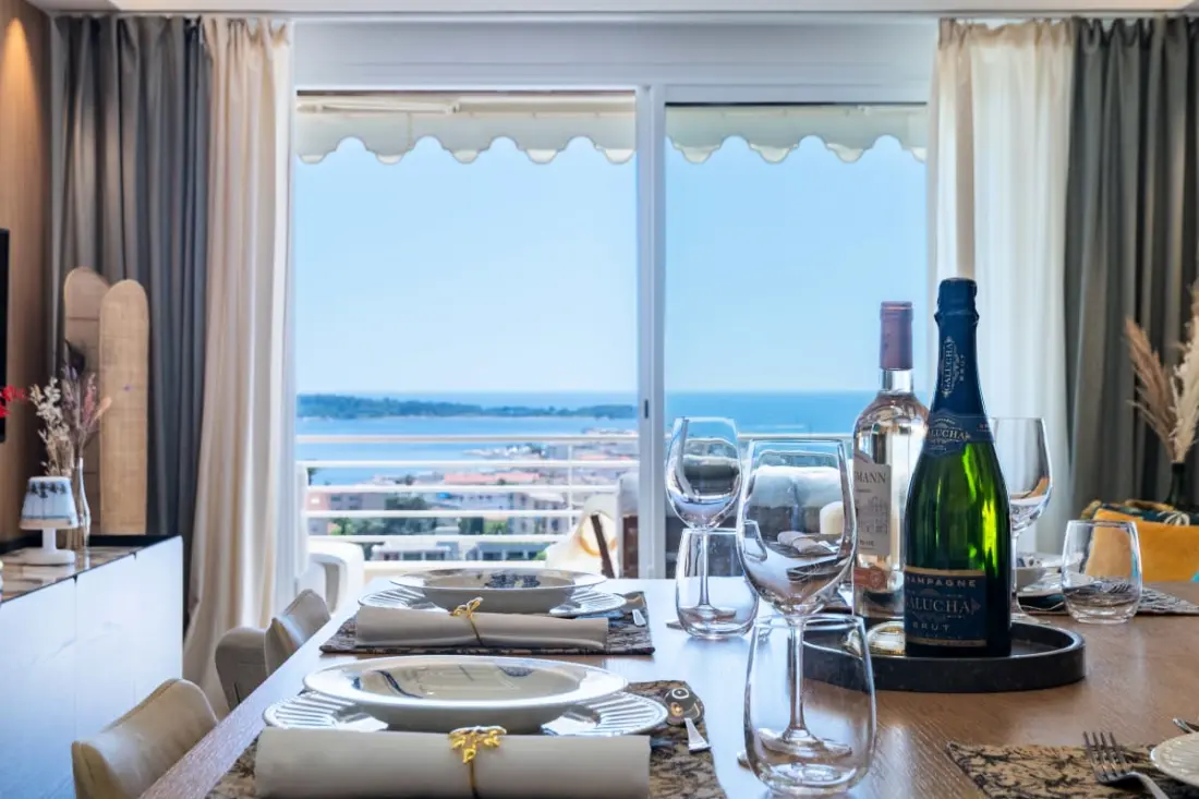 Residence 3p Terrace Sea View – Residence De Standing