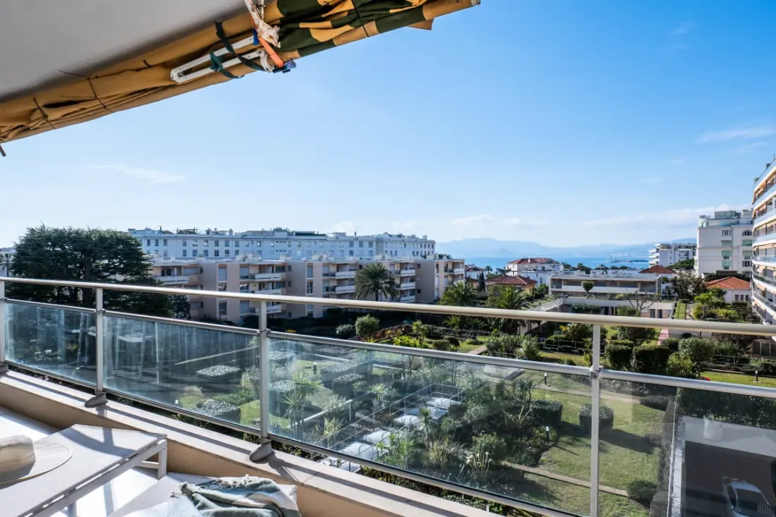 Residence 4 szoba Sea View, terrace és parkolás