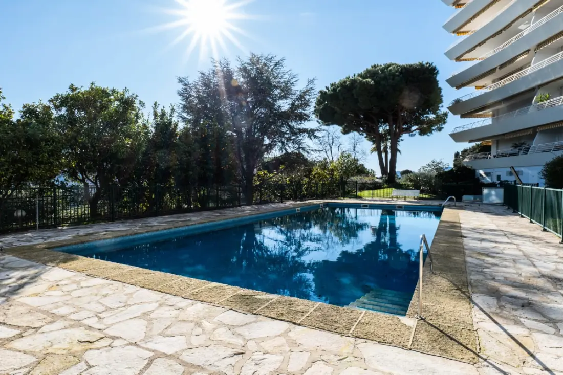 Residence 4p From 96m2 Cannes magasságai