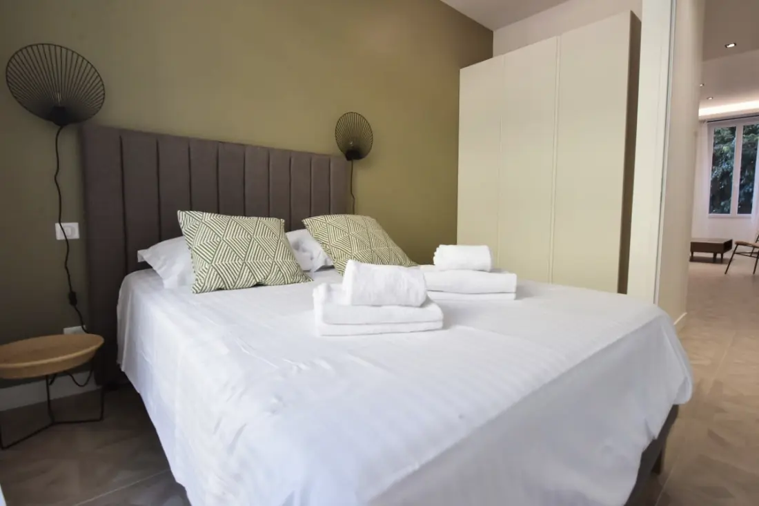 4p Modern lakóhely A városközpontban, 5min Palace & Beaches!