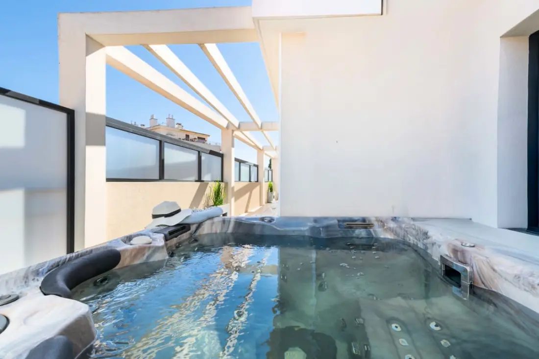 4p Rooftop lakóhely Jacuzzi & Parking, Cannes