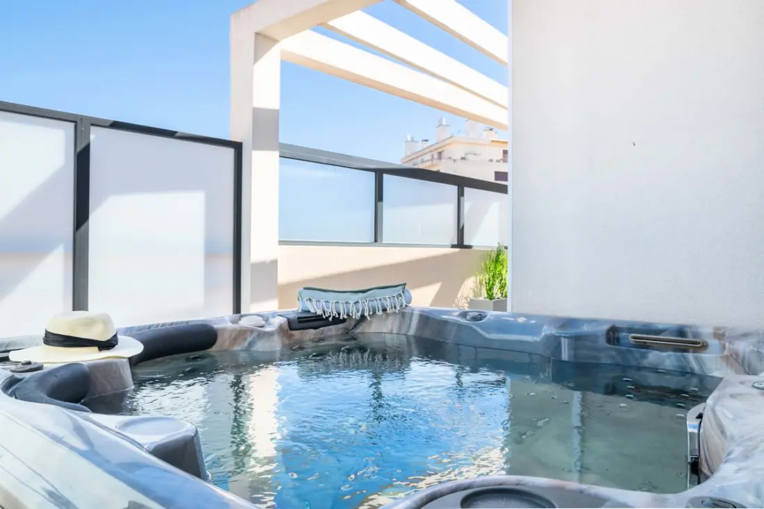 4p Rooftop lakóhely Jacuzzi & Parking, Cannes