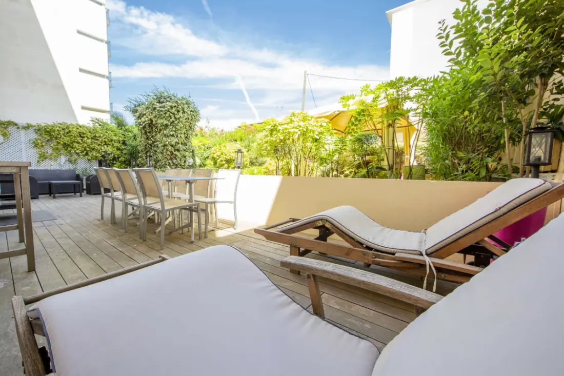 Residence apartman 2 hálószobával / 2 fürdőszobával/kétágyas terasszal kerttel