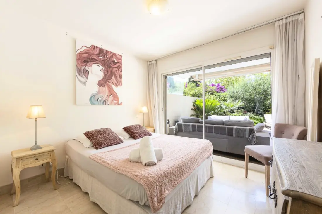 Residence apartman 2 hálószobával / 2 fürdőszobával/kétágyas terasszal kerttel