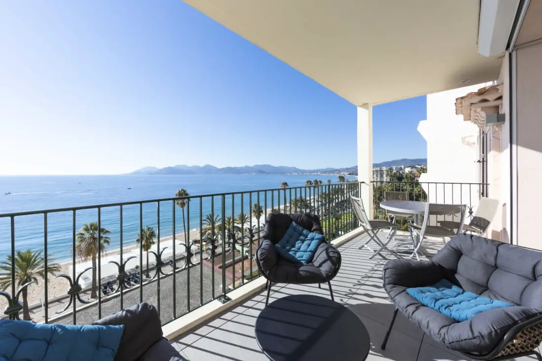Residence Apartment 3 Bedrooms 125 M2 With Exceptional View Facing La Mer