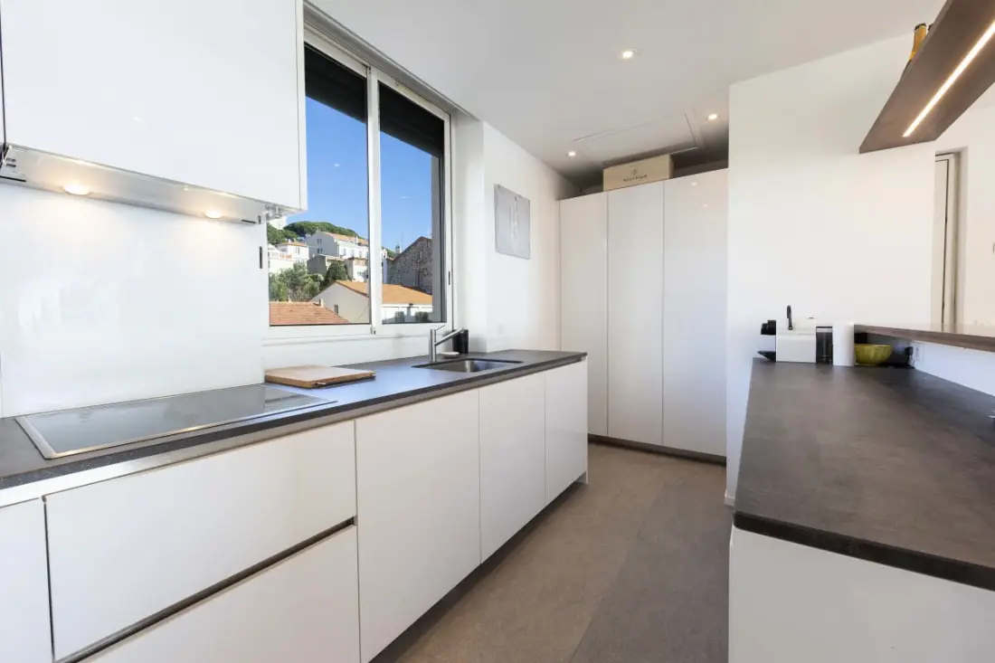 Residence Apartment 3 Bedrooms 125 M2 With Exceptional View Facing La Mer