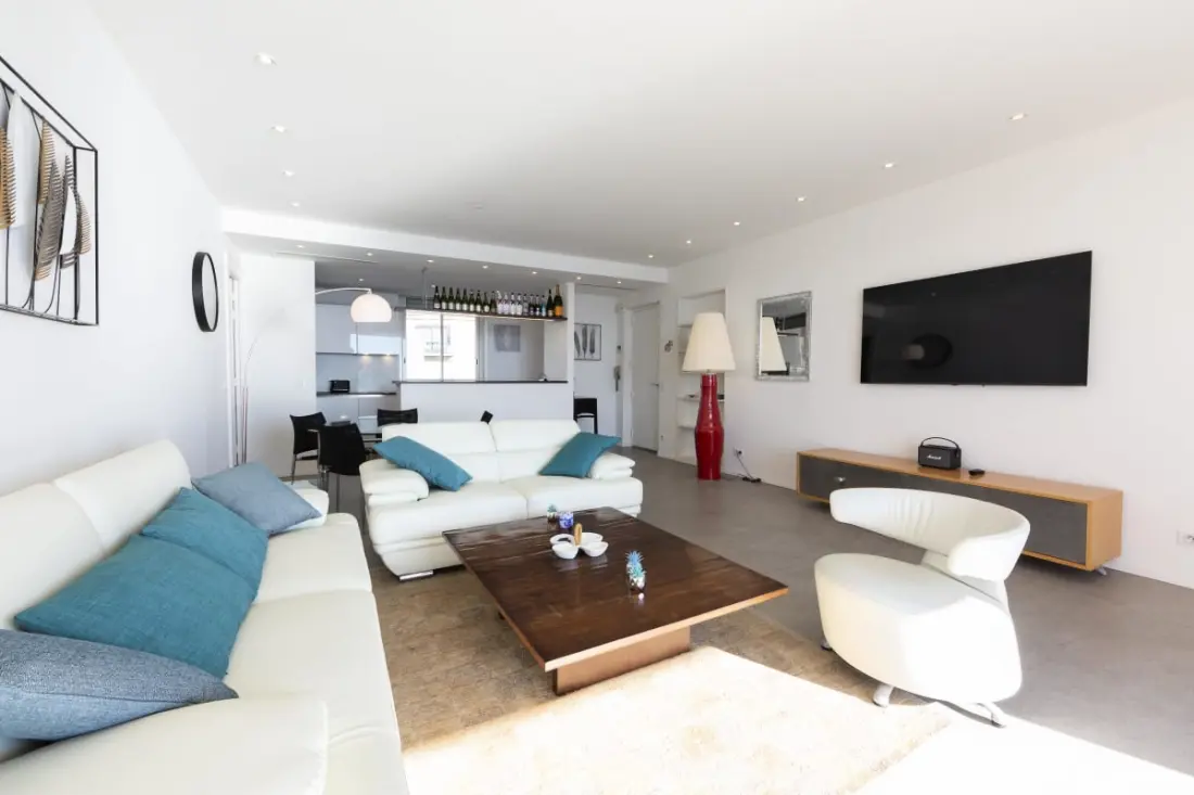 Residence Apartment 3 Bedrooms 125 M2 With Exceptional View Facing La Mer