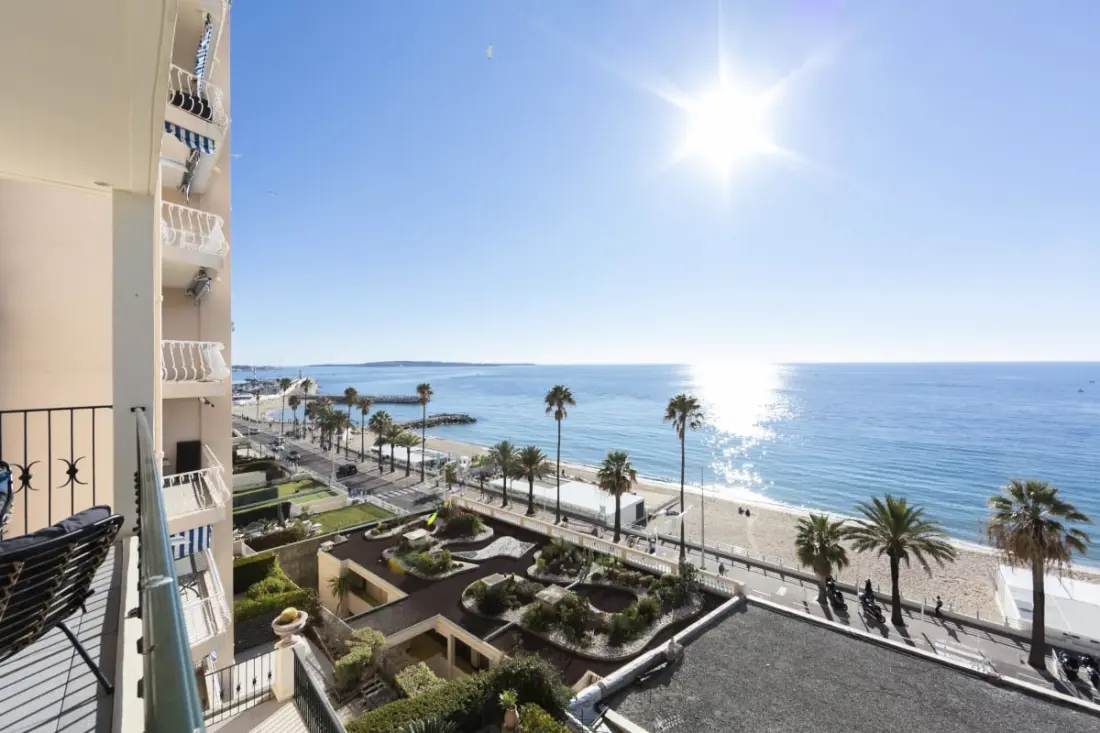 Residence Apartment 3 Bedrooms 125 M2 With Exceptional View Facing La Mer