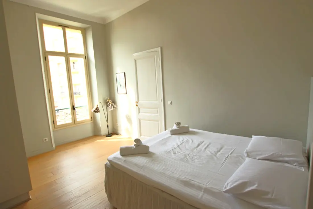 Residence Apartment 4 hálószobák, 130 M2 Teljesen felszerelt Sea View