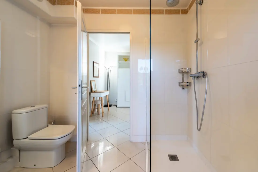 Rezidencia apartman 4p Terrace, tengeri kilátás és úszómedence