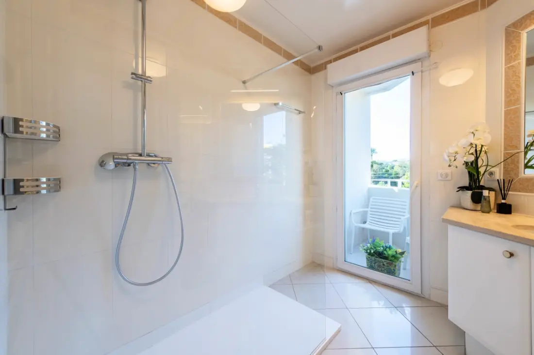 Rezidencia apartman 4p Terrace, tengeri kilátás és úszómedence