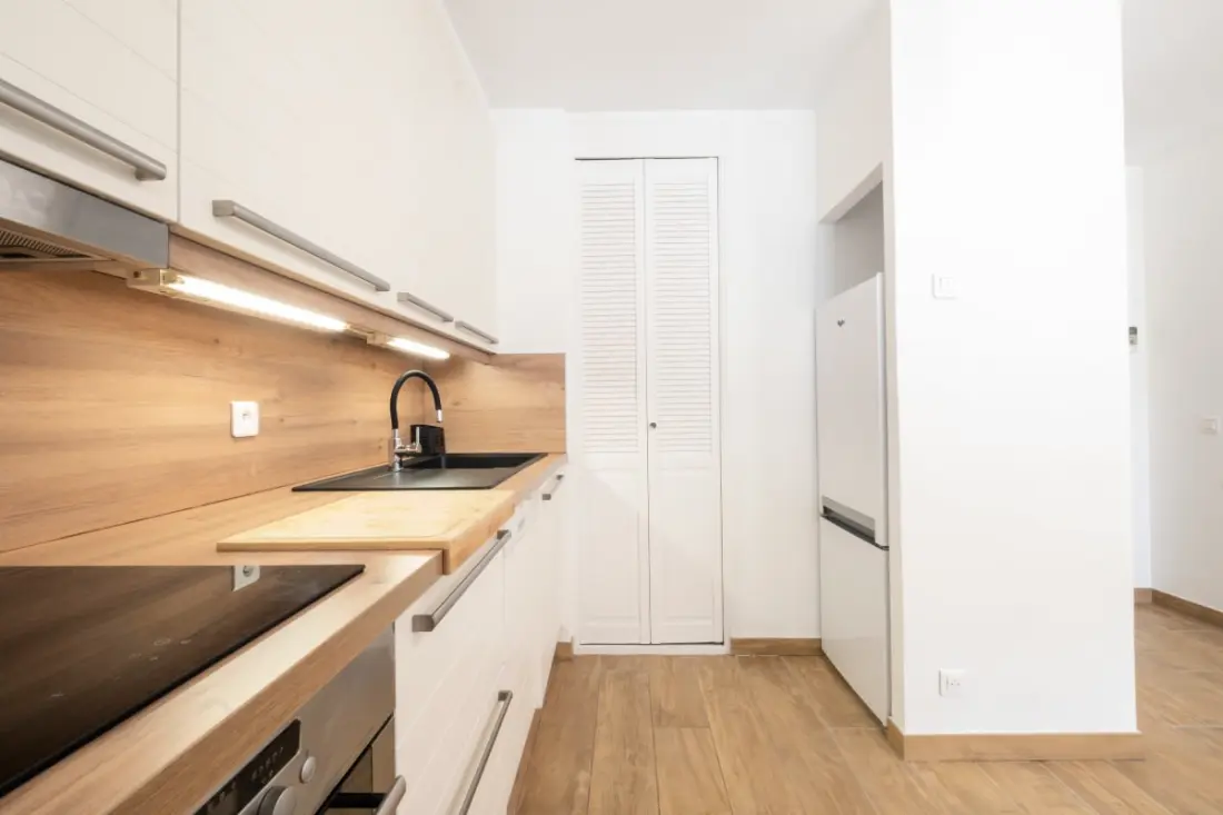 Rezidencia apartman úszó medence lakóhellyel