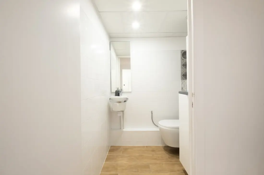 Rezidencia apartman úszó medence lakóhellyel