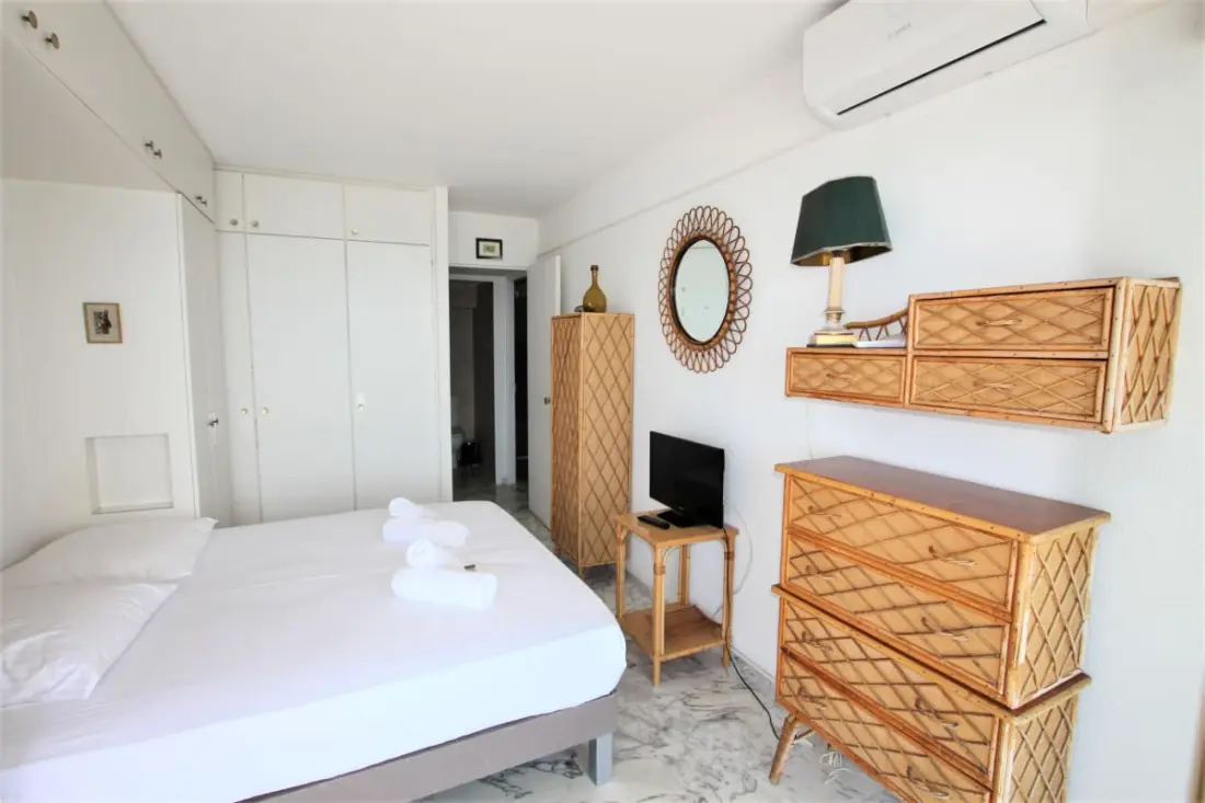 Residence Air-Conditioned Apartman 4 ember számára, akik visszafordíthatatlan kilátással rendelkeznek a tengerre