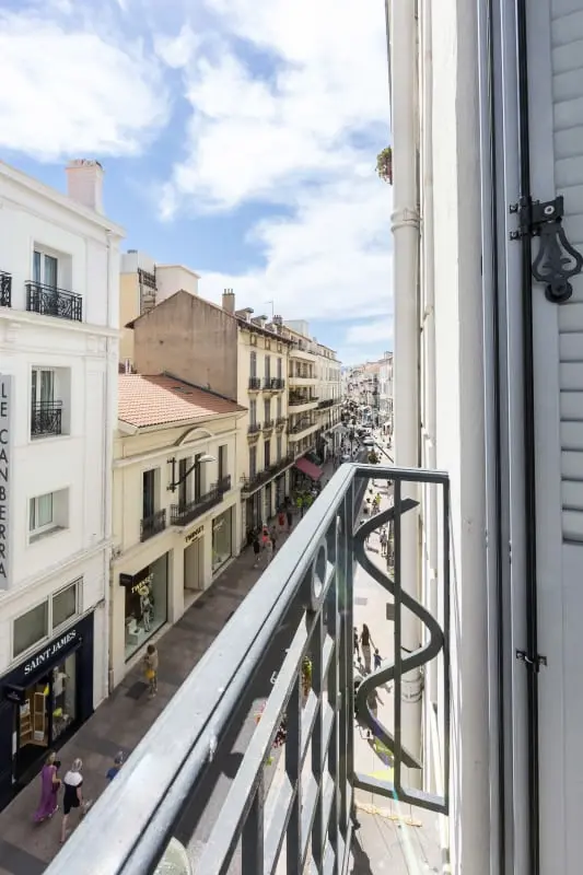 Residence Kényelmes lakás 27 M2 En Pleine Rue D'antibes Et Croisette
