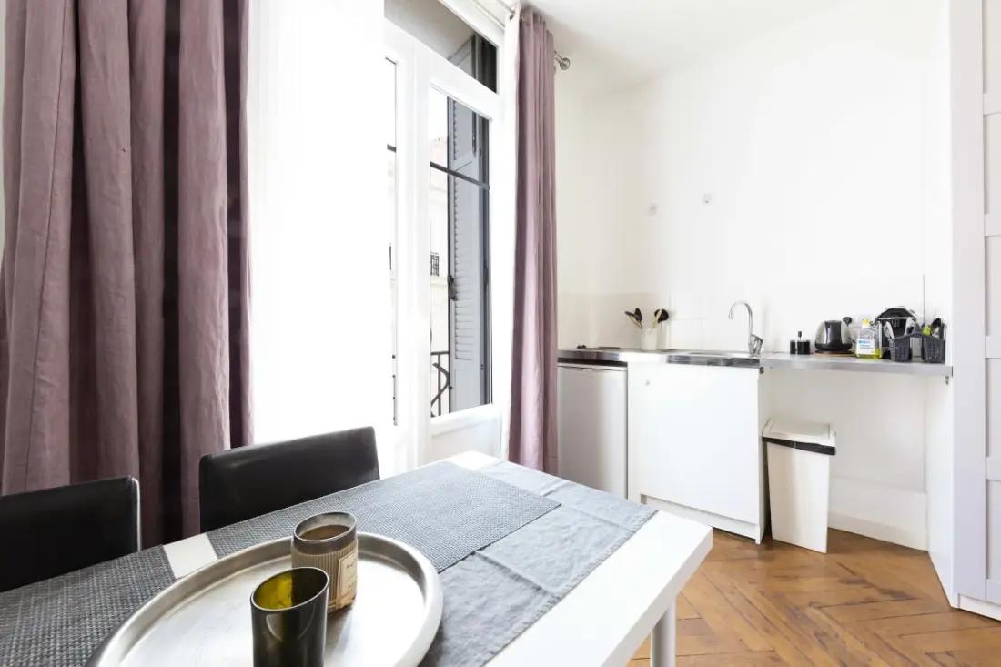 Residence Kényelmes lakás 27 M2 En Pleine Rue D'antibes Et Croisette