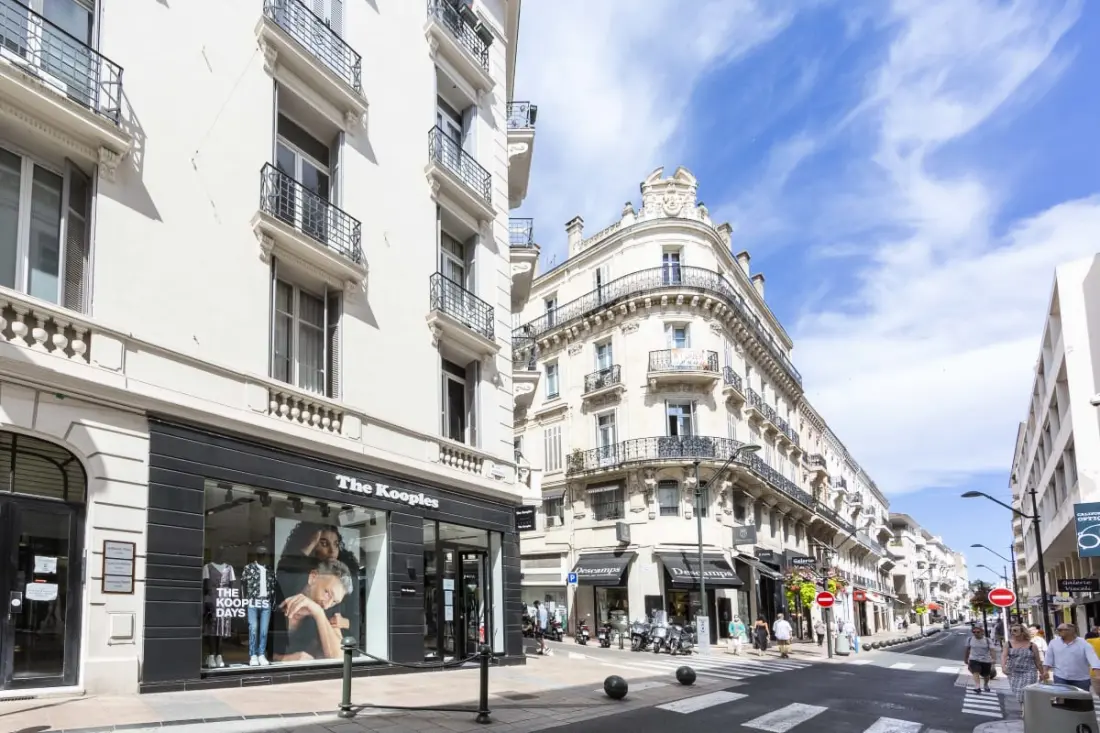 Residence Kényelmes lakás 27 M2 En Pleine Rue D'antibes Et Croisette