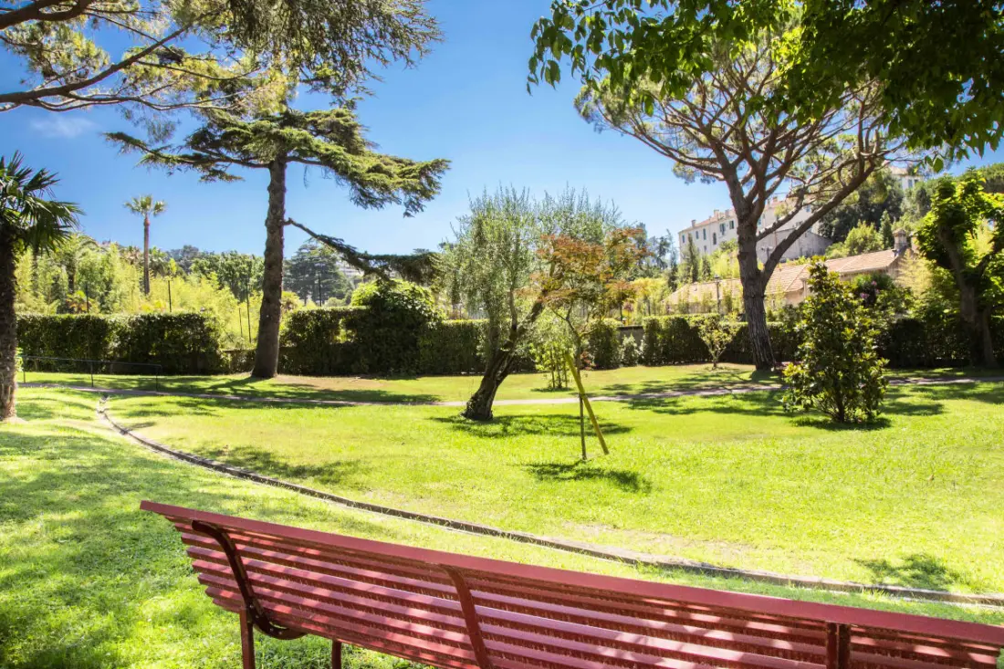 Lakás 3 szoba Teljesen felszerelt 105 M2 Sea és Hill View