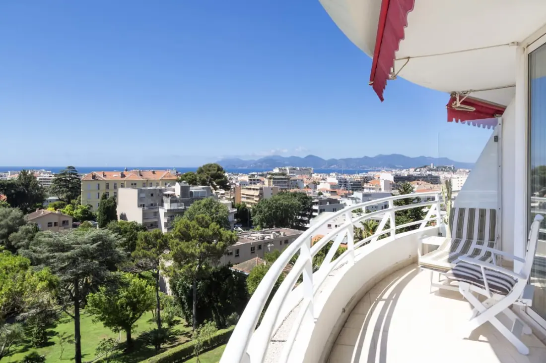 Lakás 3 szoba Teljesen felszerelt 105 M2 Sea és Hill View