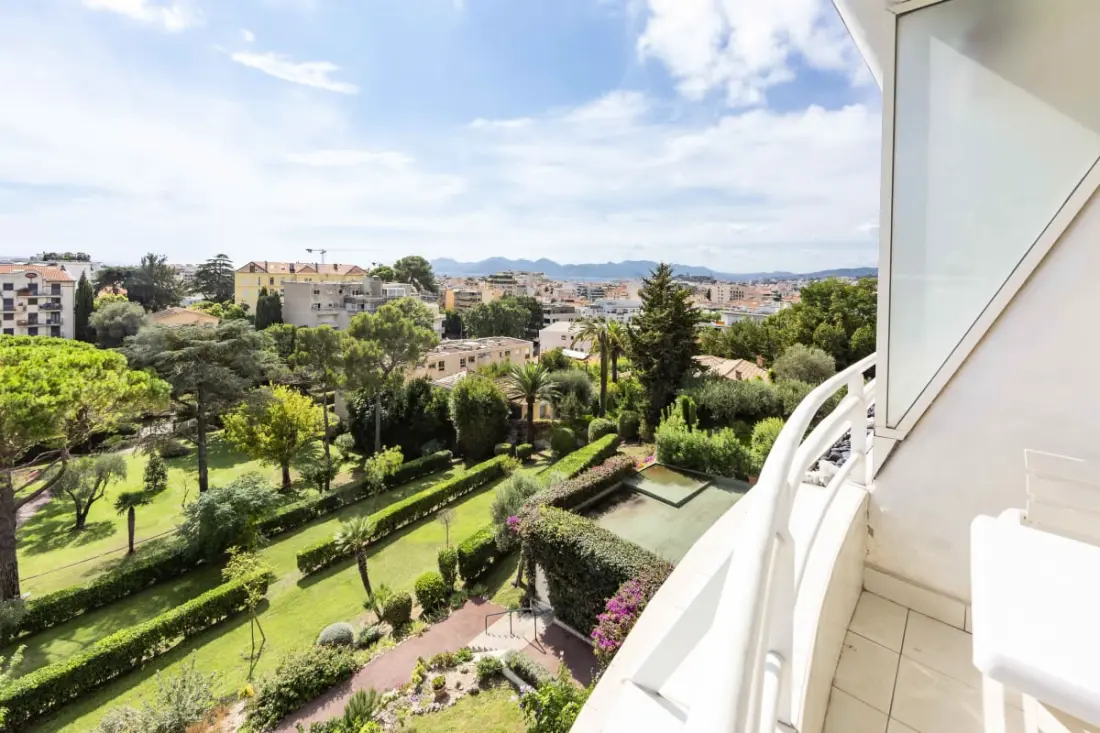 Residence Apartman Teljesen felszerelt 105 M2 Sea és Hill View