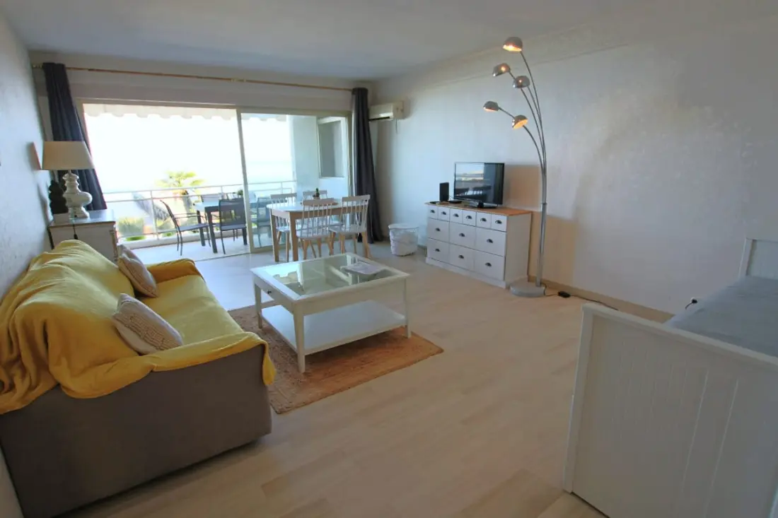 Residence Appartement équipé De 70 M2 Face à La Mer in Le Quartier Du Palm Beach