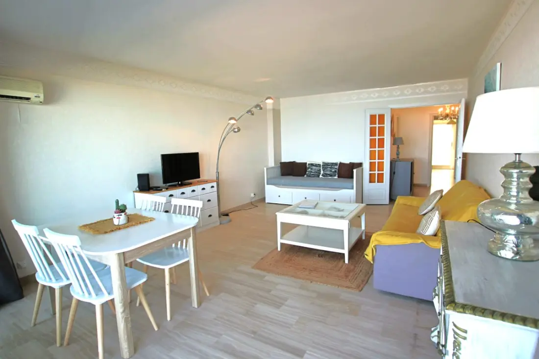 Residence Appartement équipé De 70 M2 Face à La Mer in Le Quartier Du Palm Beach