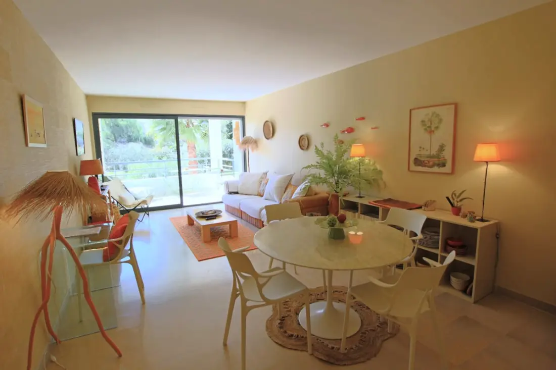 Residence Air-Conditioned Apartman, 2 hálószoba és fürdőszoba La Décoration finomított