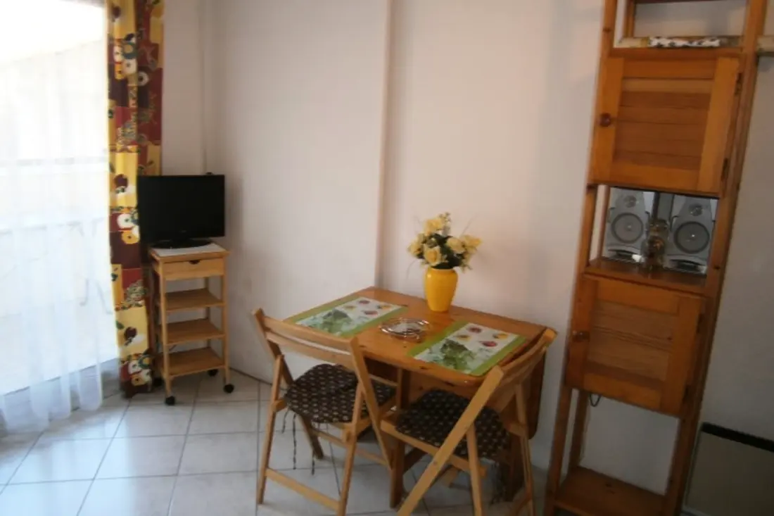 Kényelmes apartman erkéllyel, Cannes városközpontjában