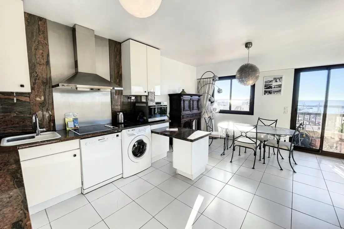 4 pcs Terrace Panoramic Sea View Bay Cannes a lábad Olam tulajdonságai