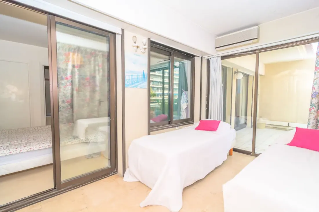 4 pcs Terrace Panoramic Sea View Bay Cannes a lábad Olam tulajdonságai
