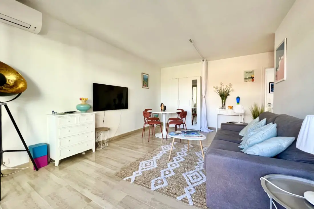 Gyönyörű apartman terasszal Croisette közelében