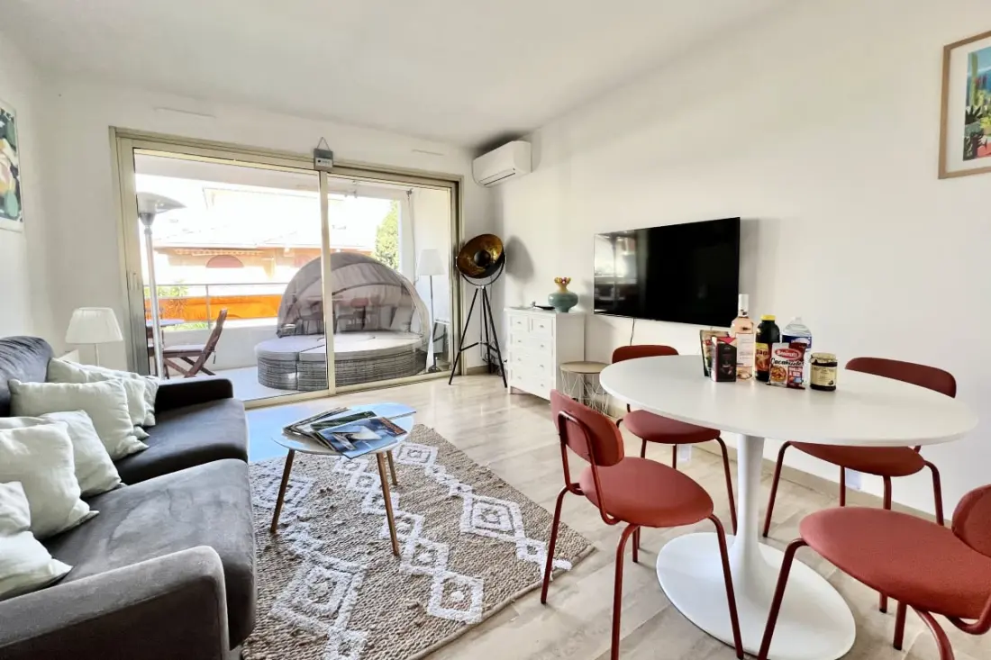 Gyönyörű apartman terasszal Croisette közelében