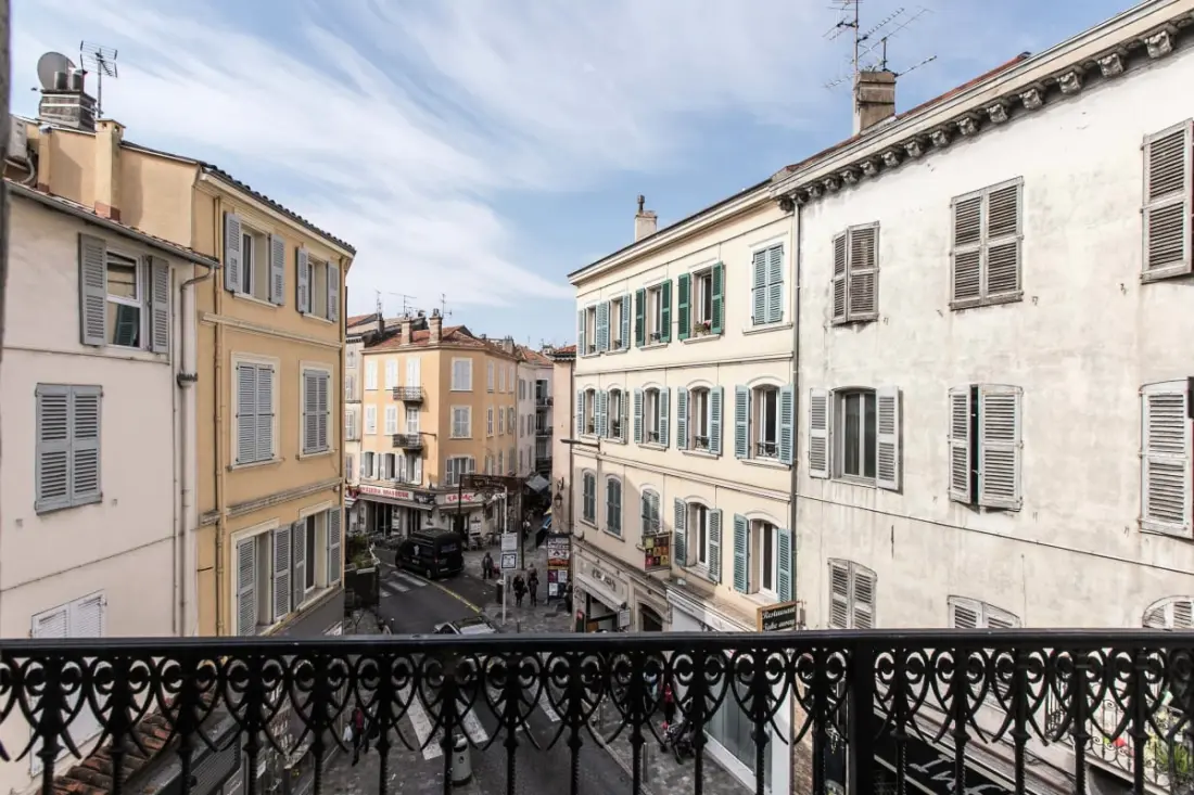 Palace & Croisette 1 Mn, 2 tágas szoba Balcony - Olam tulajdonságok