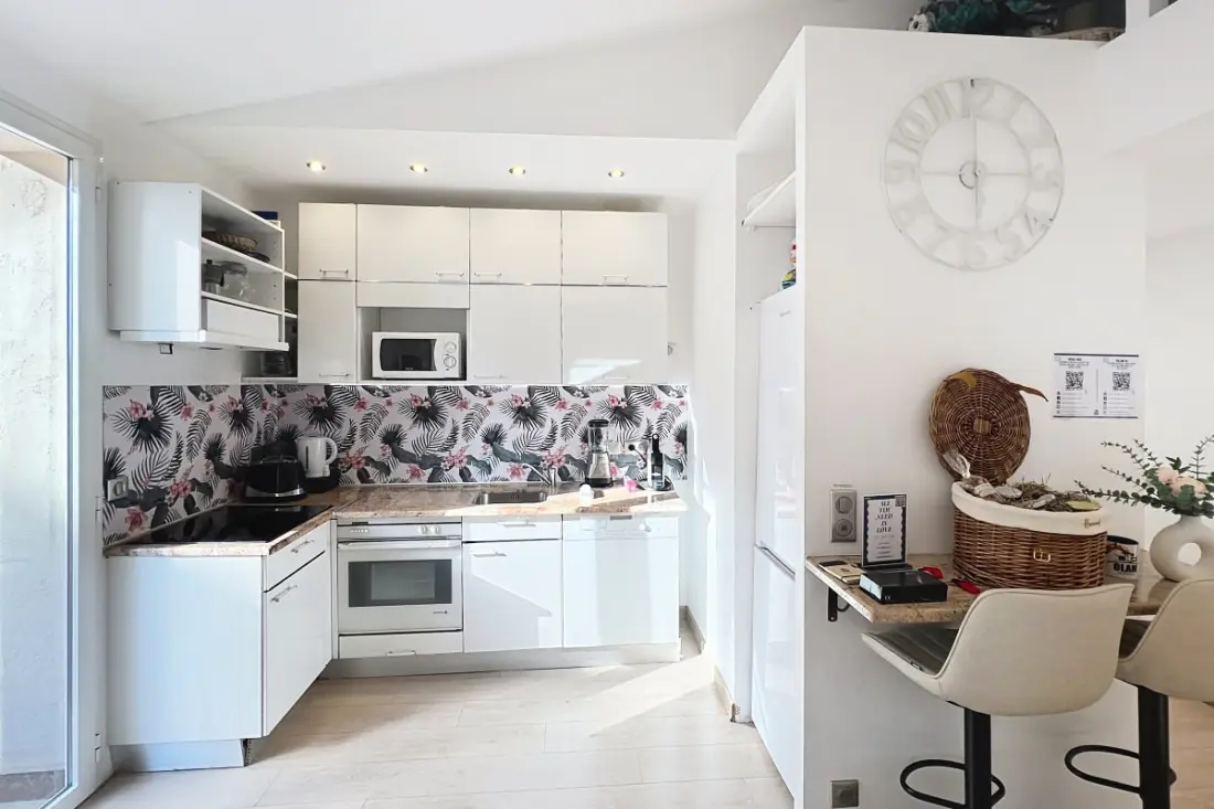 Cannes közelében - 3 db Mezzanine Balconies Charm Abszolút Olam tulajdonságok