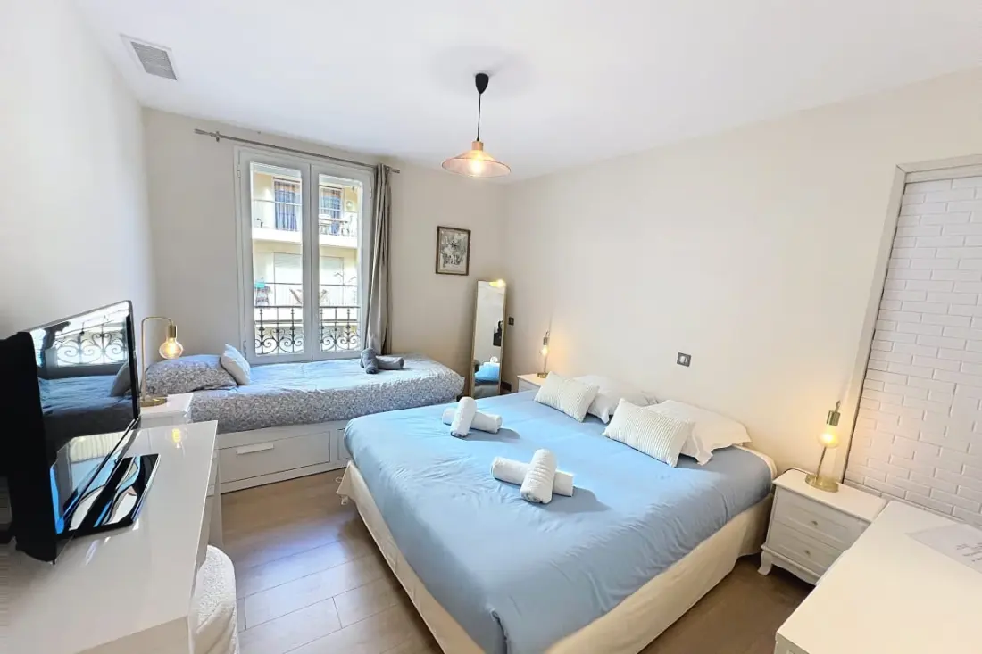 Cannes közelében - 3 db Mezzanine Balconies Charm Abszolút Olam tulajdonságok
