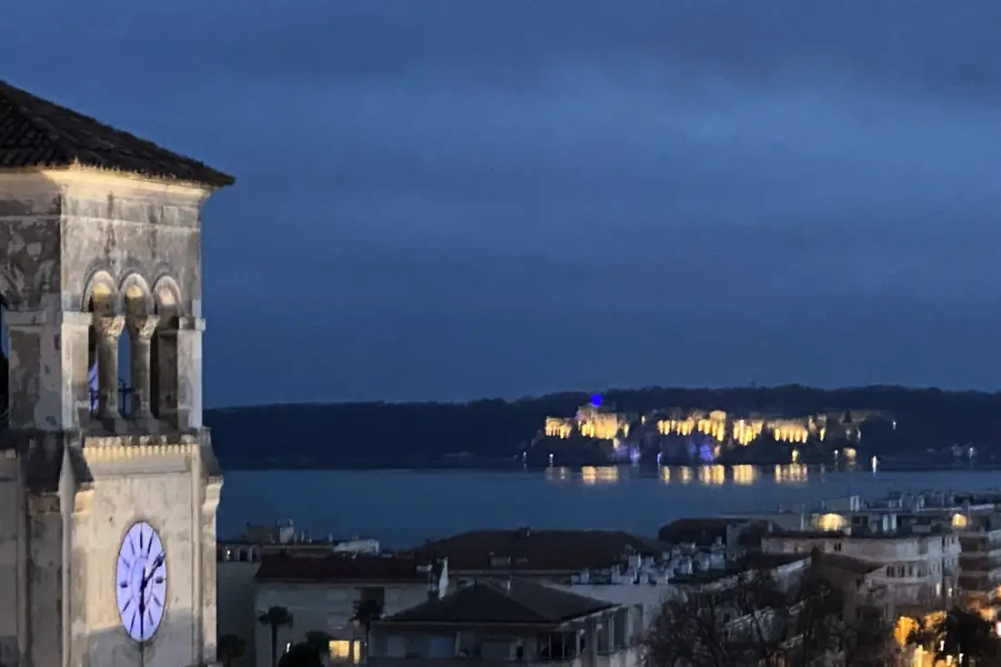 Csodálatos panorámás kilátással a tengerre 4 db duplex tetőteraszok Olam ingatlanok