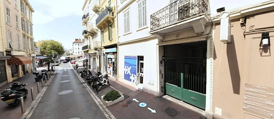 Neuralgique De Cannes - Hozzáférés a Pied au Palais et à La Plage