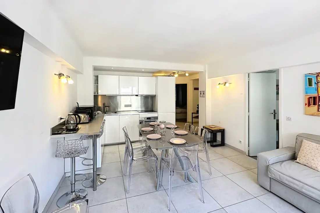 4 darab - Modern Luminous Croisette 1 Mn, Coeur De Cannes Olam tulajdonságok