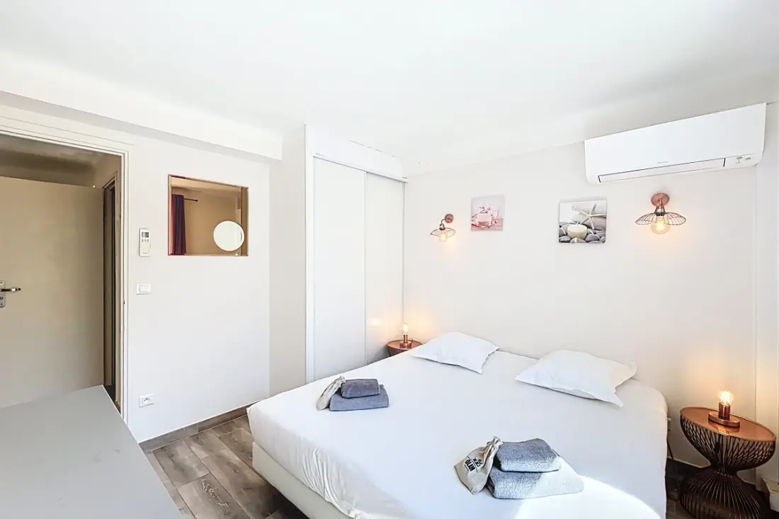 4 darab - Modern Luminous Croisette 1 Mn, Coeur De Cannes Olam tulajdonságok