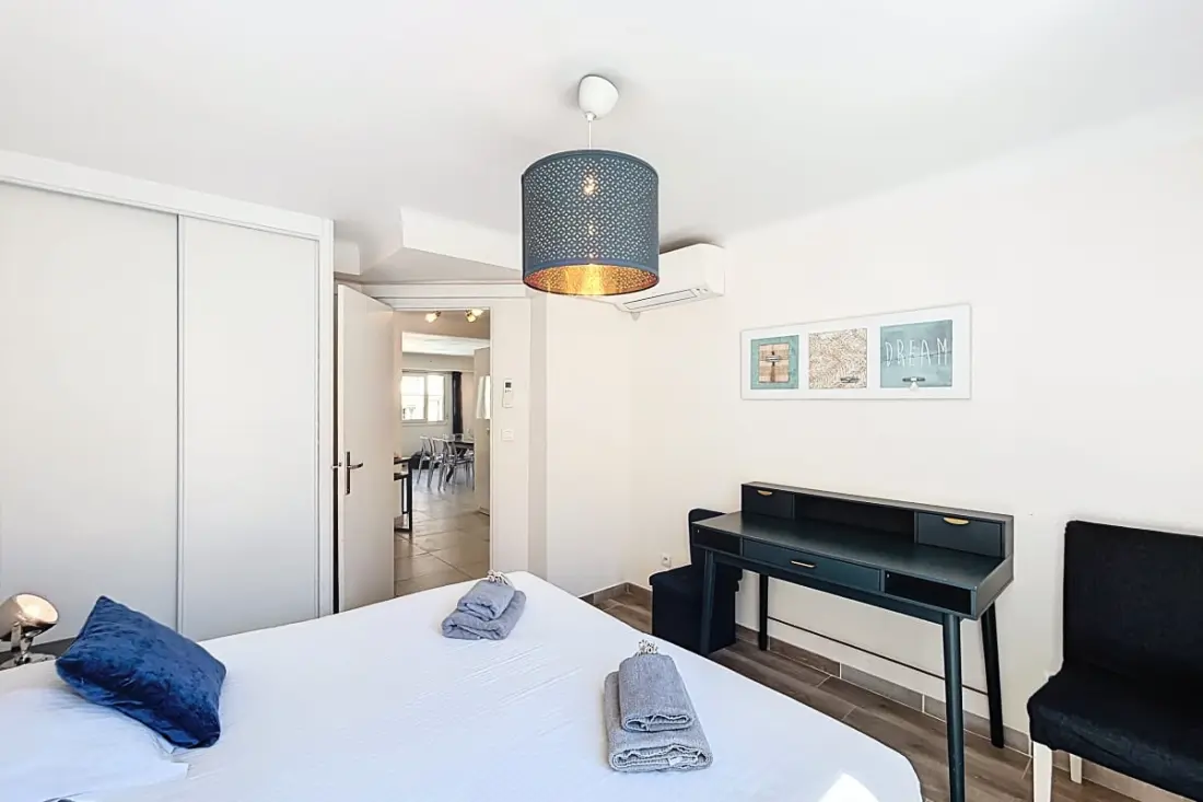 4 darab - Modern Luminous Croisette 1 Mn, Coeur De Cannes Olam tulajdonságok